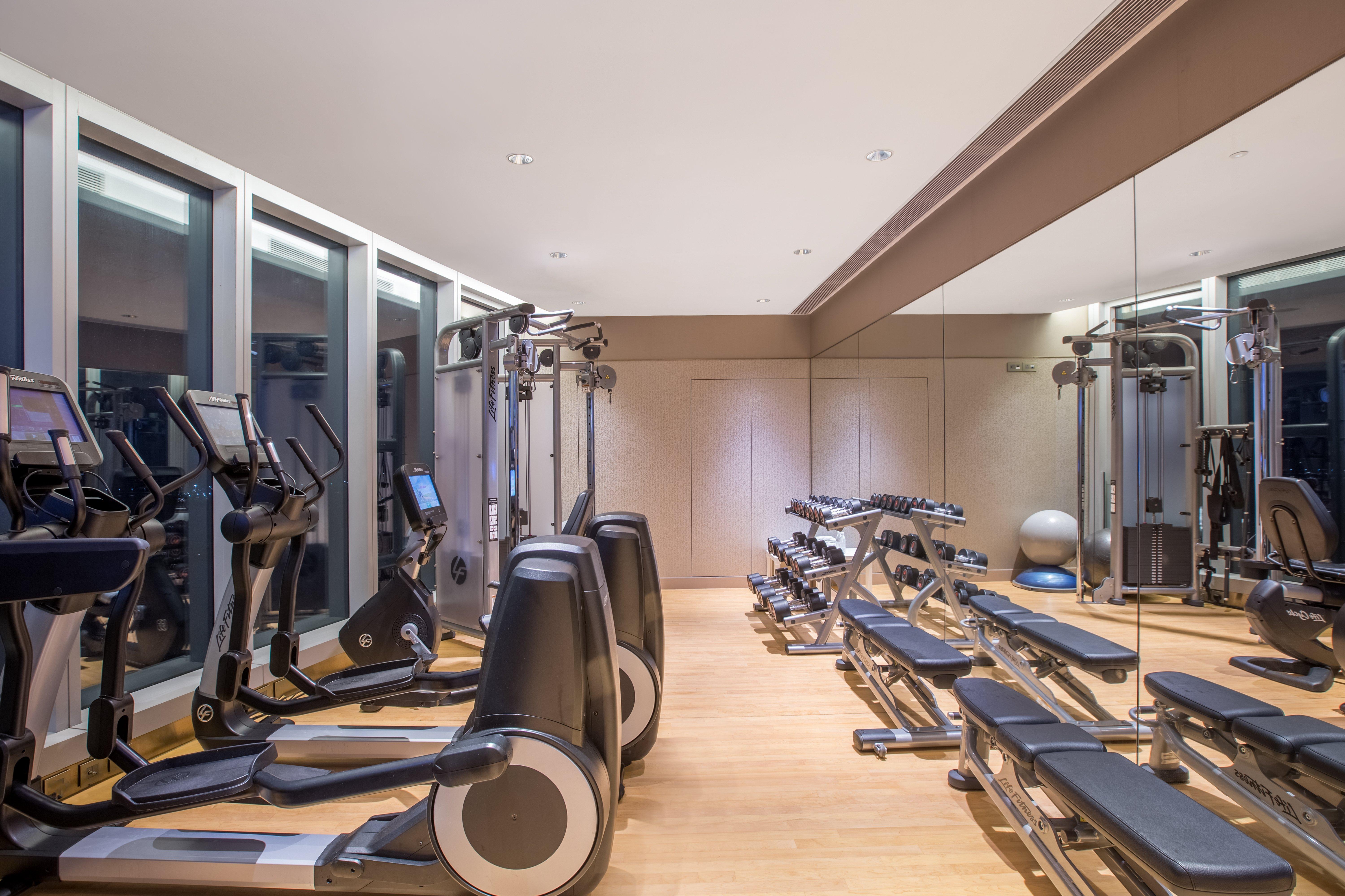 Crowne Plaza Macau, an IHG Hotel Exterior foto The gym at The Hari